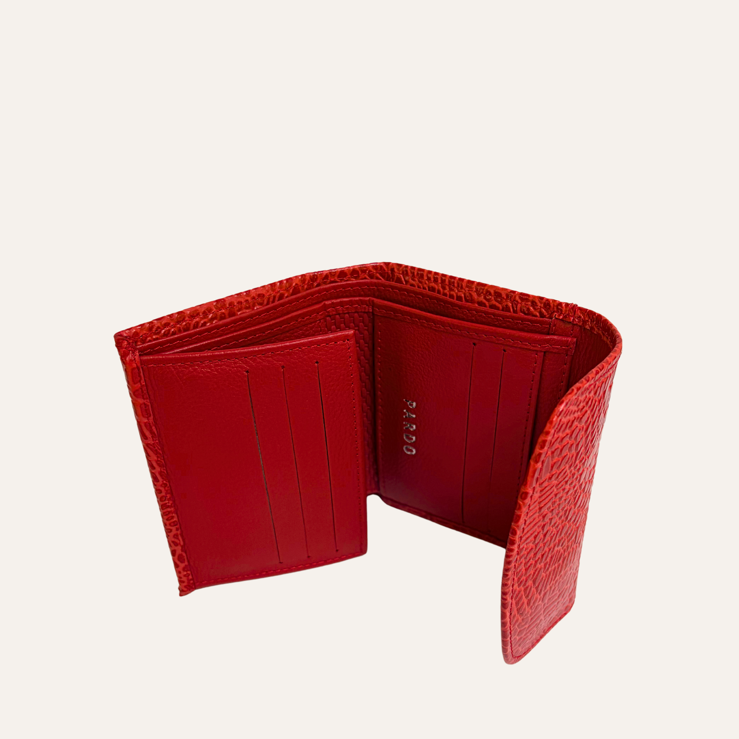 Billetera compacta ruby red