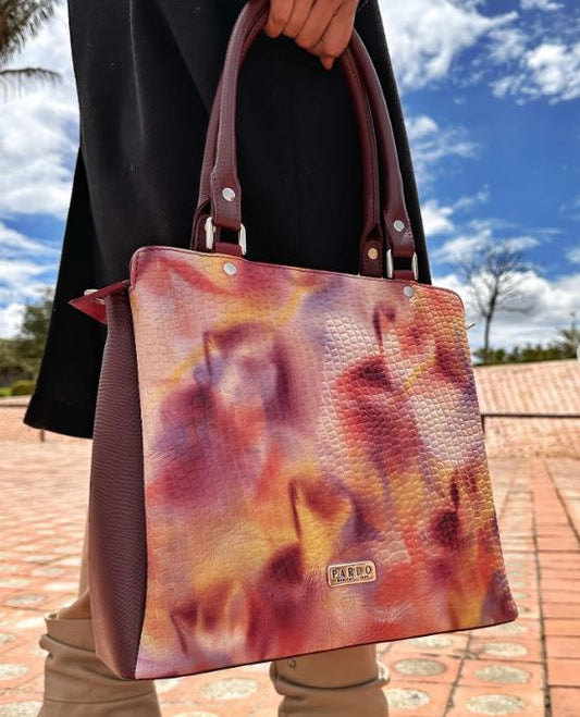 Tote multifuncional vinotinto marmolado