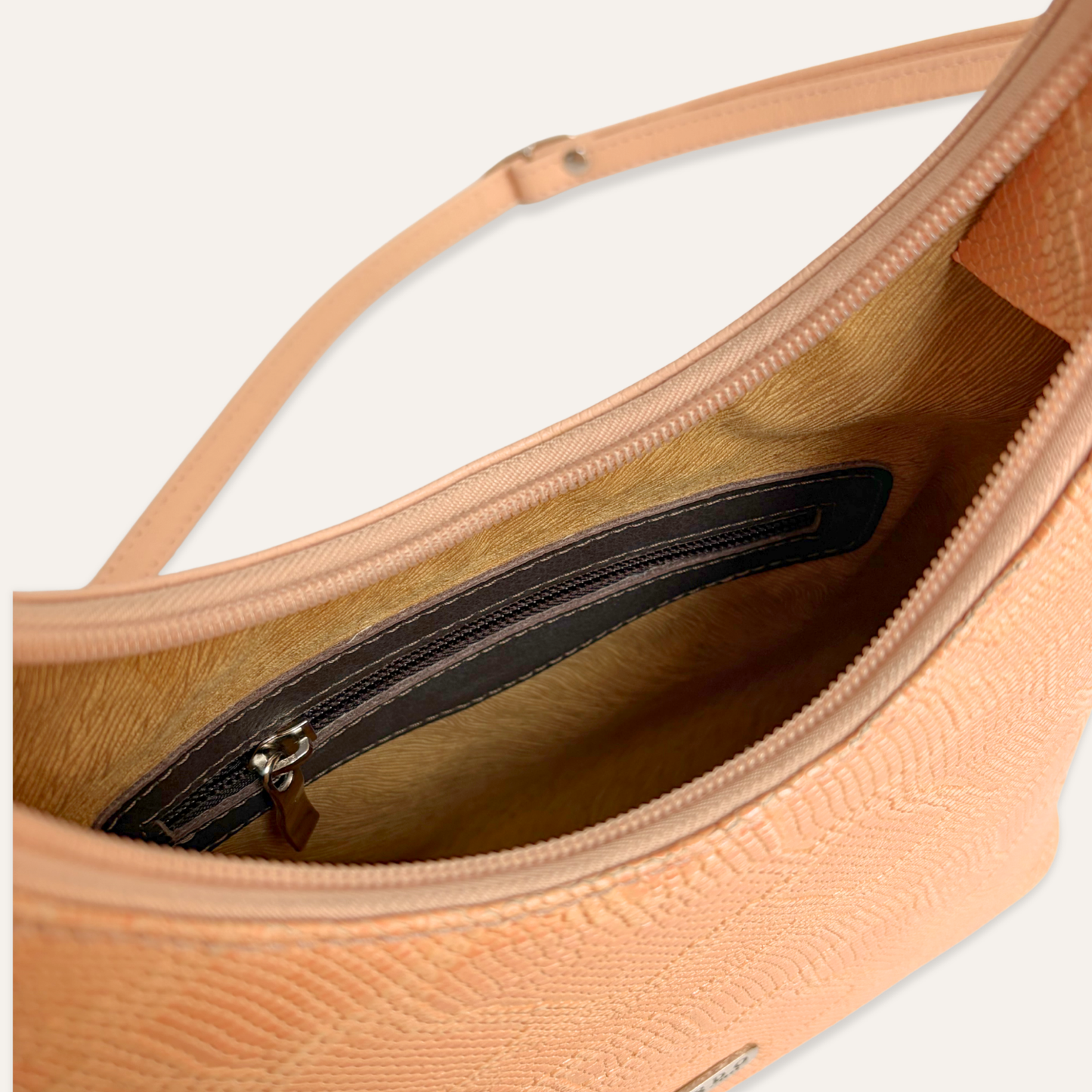 Cartera mediana clasica dorado oscuro