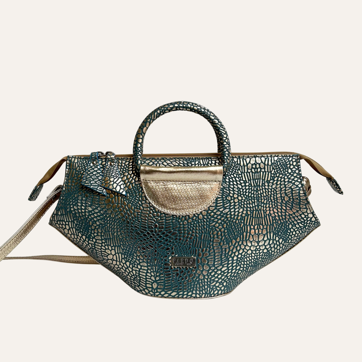 Cartera abanico satchel en cuero folia carey azul dorado