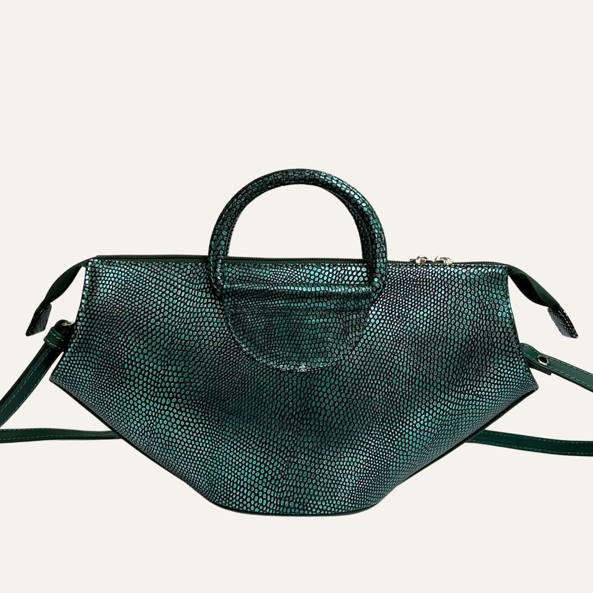 Cartera abanico satchel en cuero verde metalizado