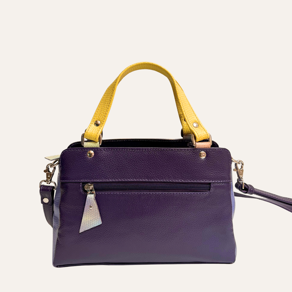 Satchel mediano multicompartimientos en cuero lila marmolado