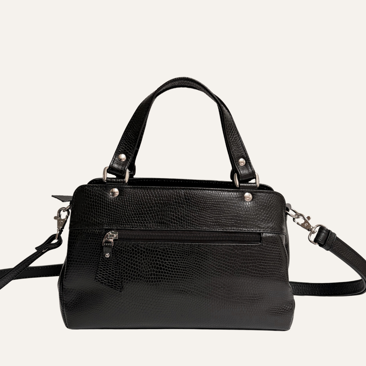 Satchel mediano multicompartimientos en cuero negro