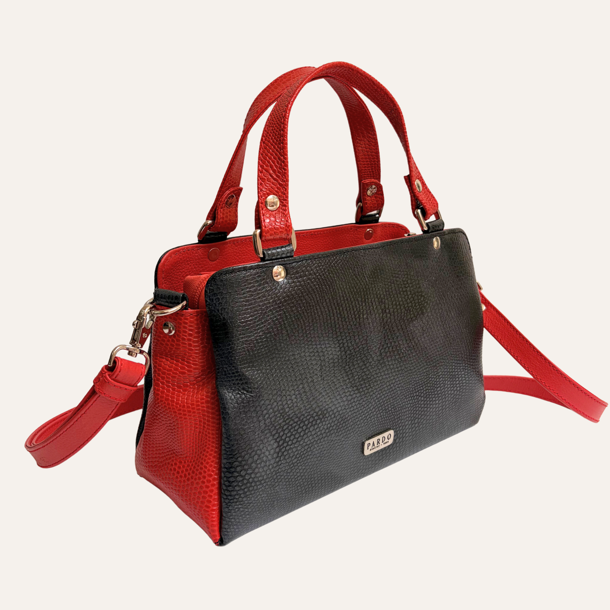 Satchel mediano multicompartimientos en cuero negro y rojo