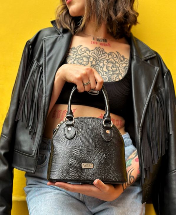 Mini cartera domo negra
