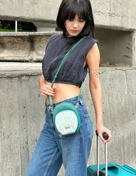 Portacelular estructurado crossbody verde
