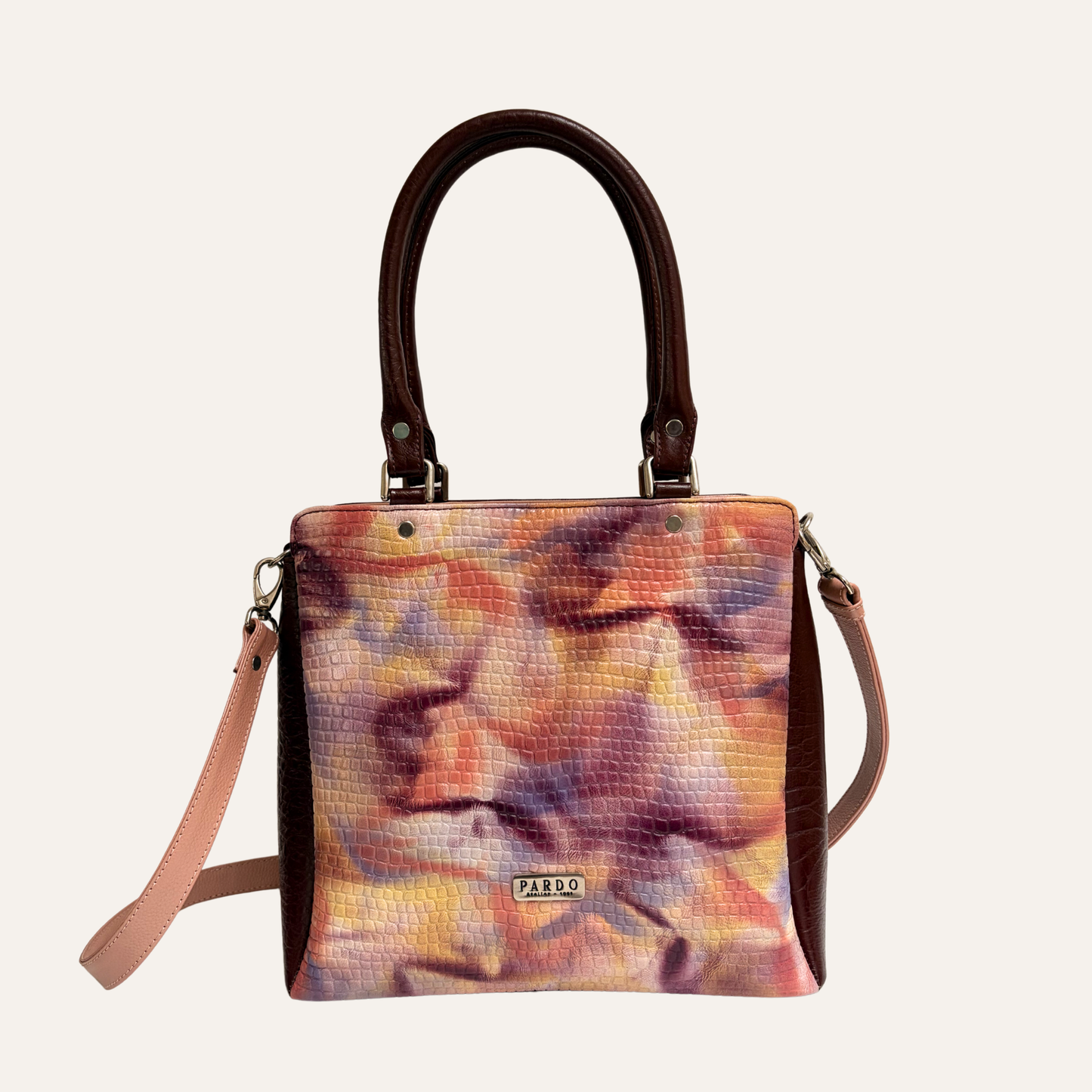 Tote multifuncional vinotinto marmolado