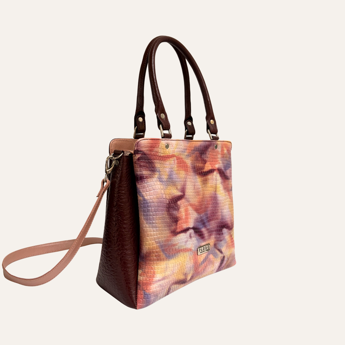 Tote multifuncional vinotinto marmolado