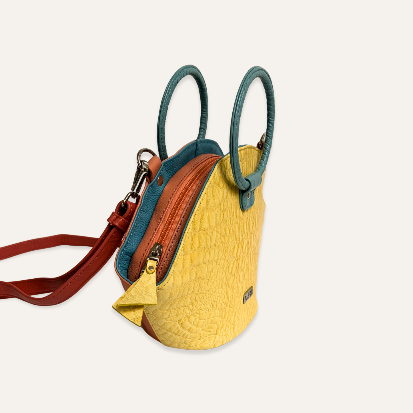 Cartera aura amarilla