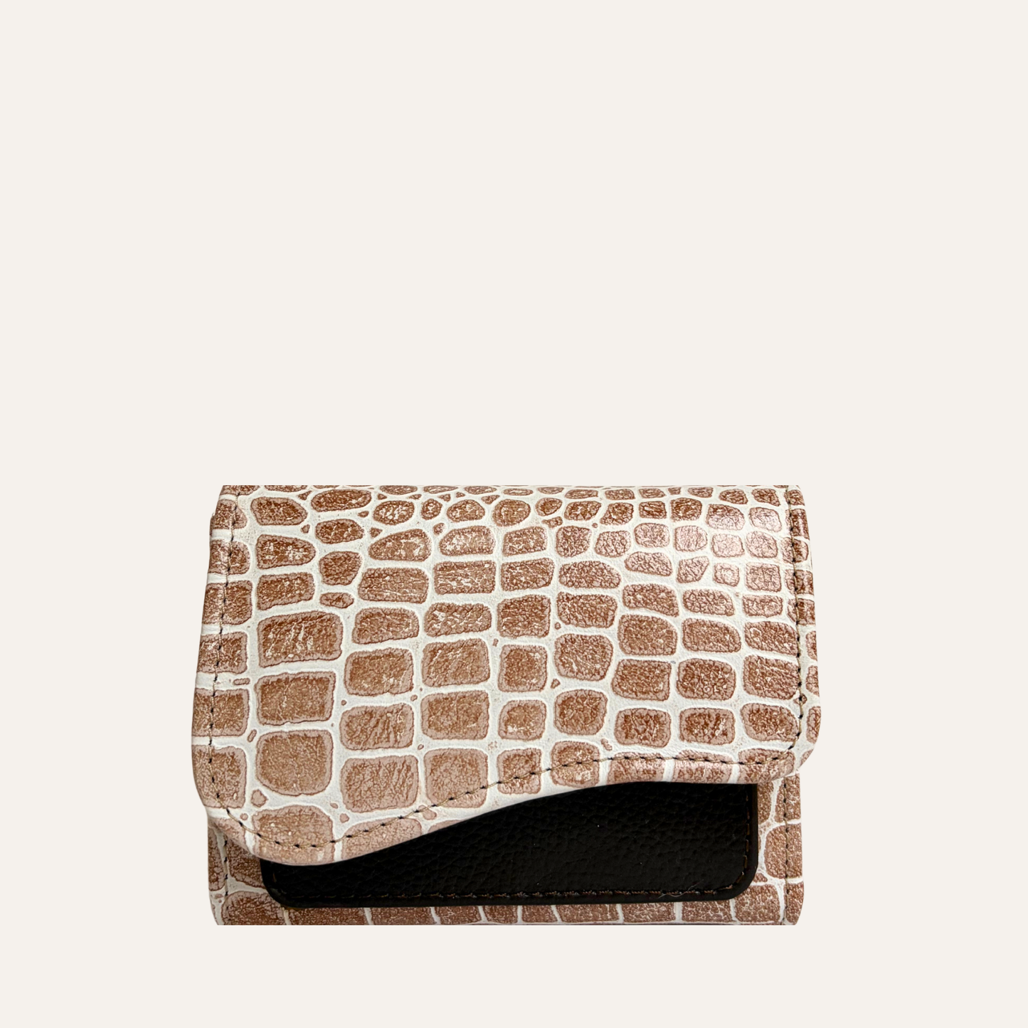 Billetera pequeña beige con cafe