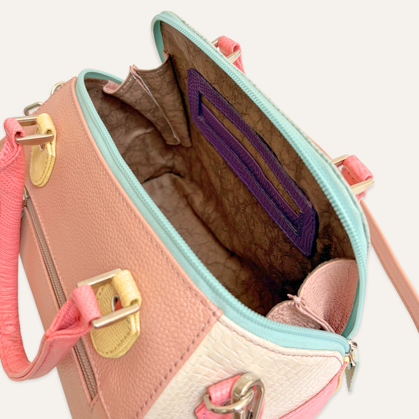 Cartera escencia lila camuflado