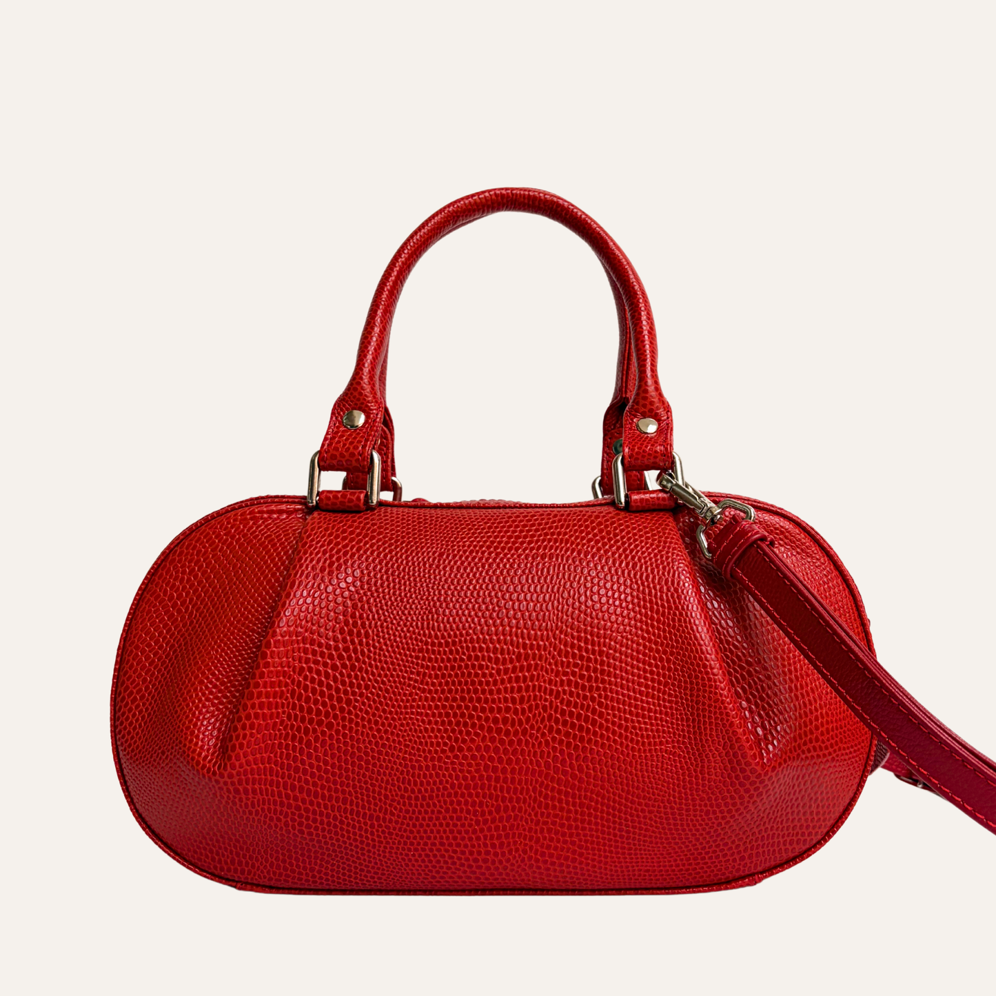 Baul abombado rojo