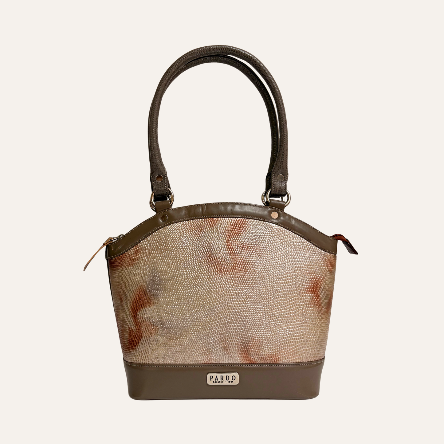 Bolso ejecutivo arco mediano taupe