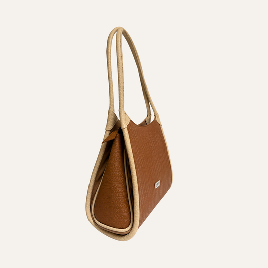 Bolso concavo miel