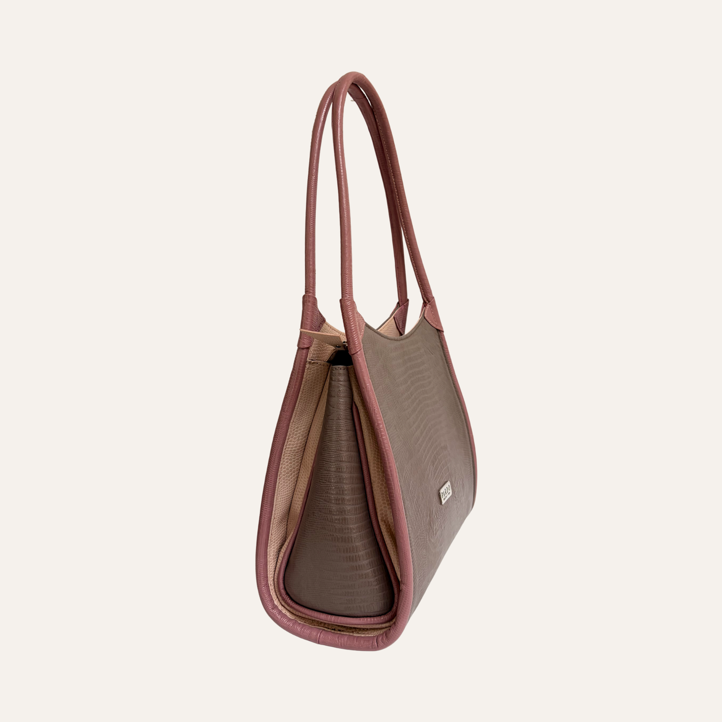 Bolso concavo taupe