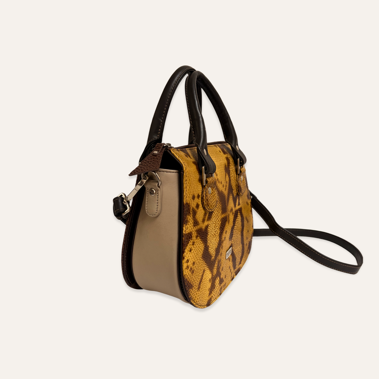 Carriel tres compartimientos mostaza print