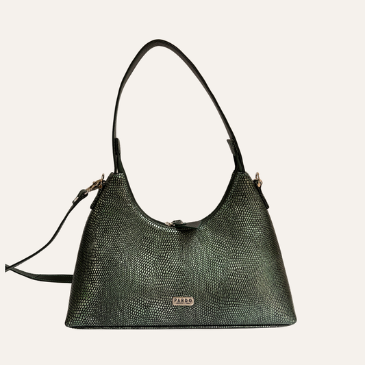 Cartera serena verde metalizada