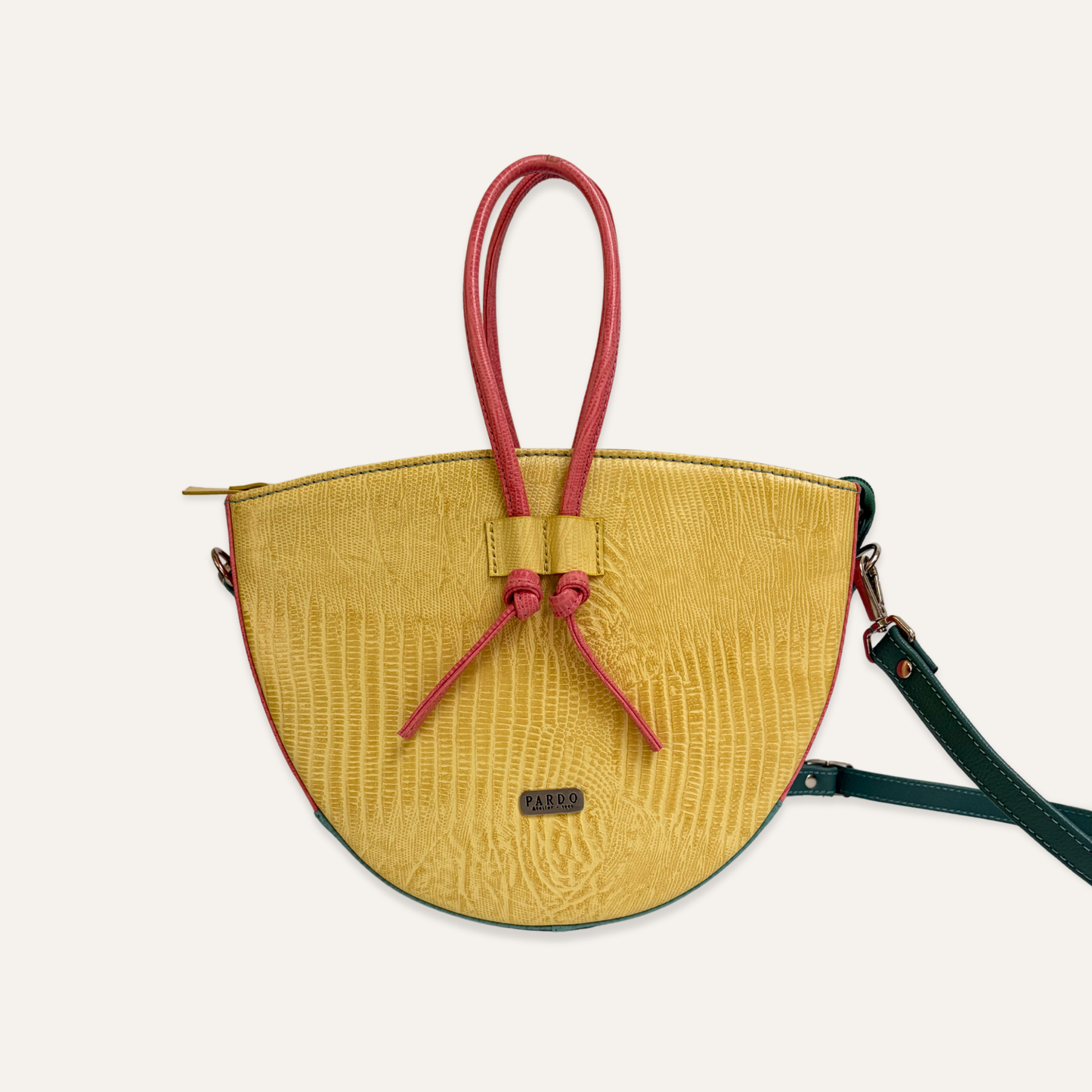 Cartera mediana de cordones amarilla