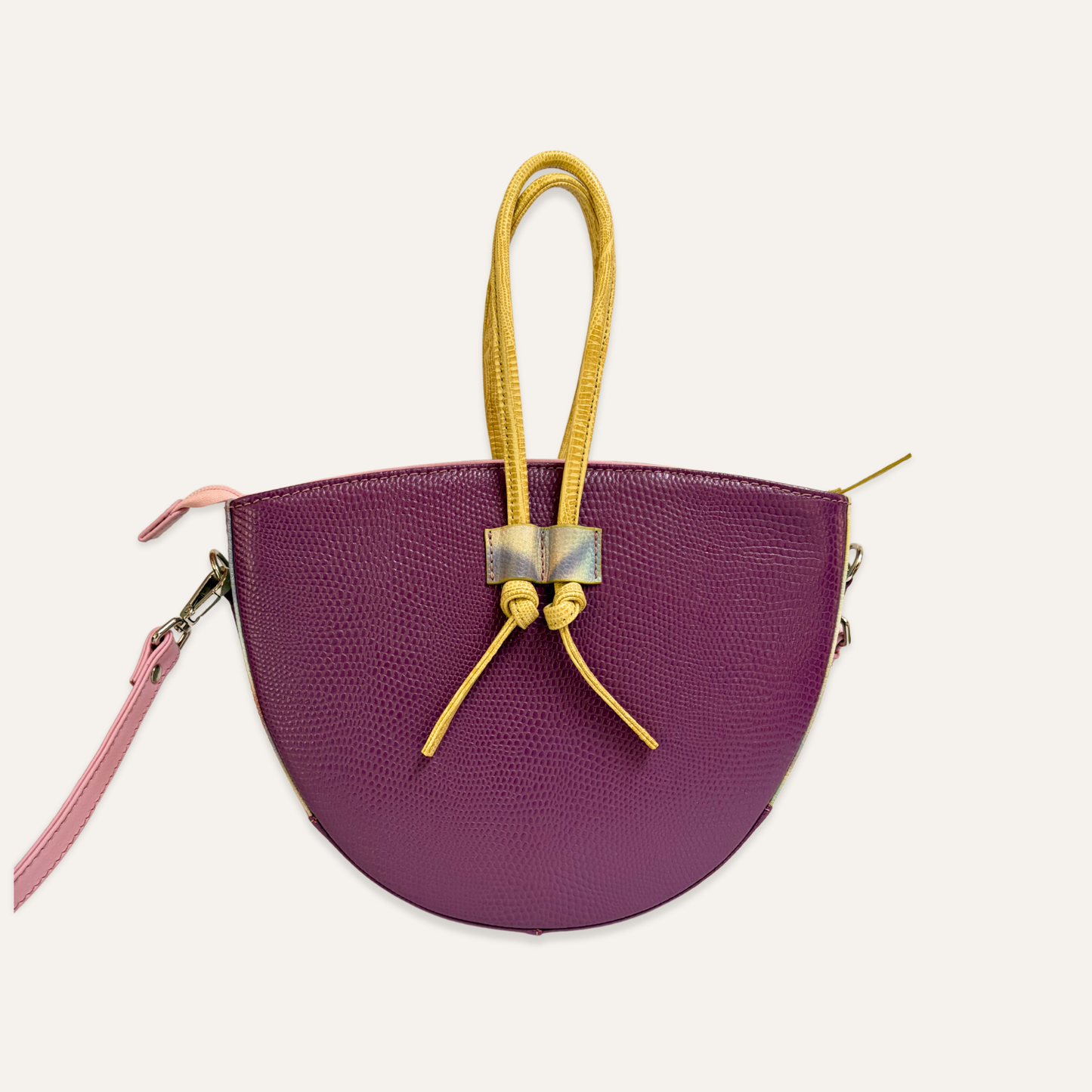 Cartera mediana de cordones lila camuflado