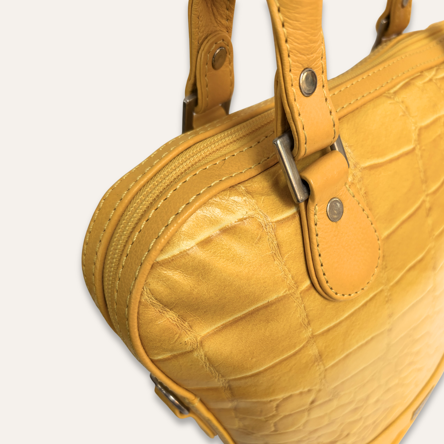 Cartera suave mediana amarilla