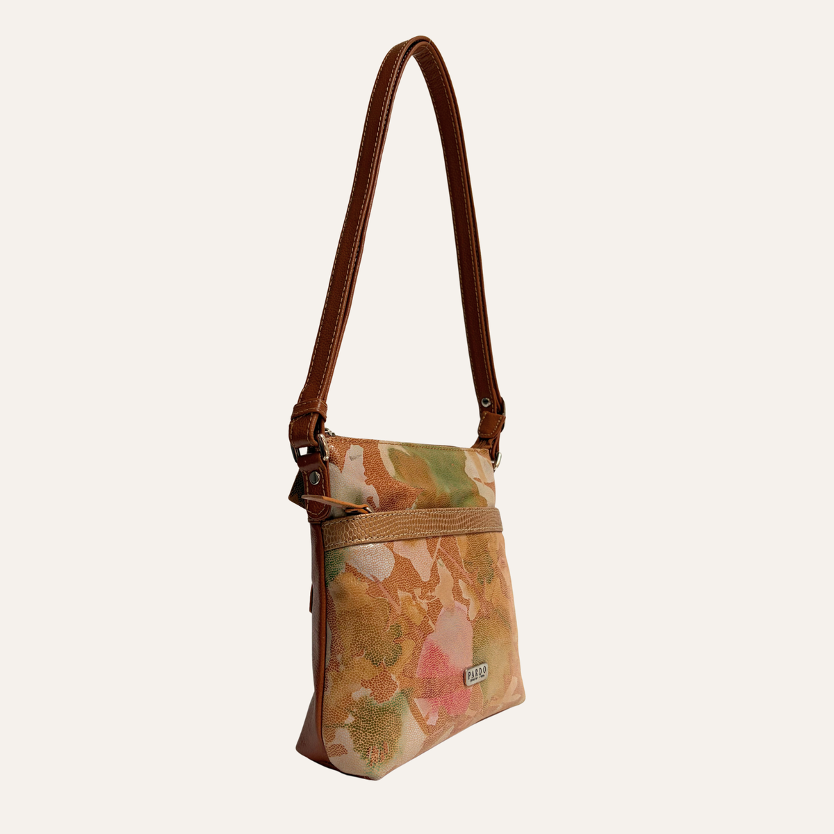 Manos libres con bolsillo frontal en miel en flores
