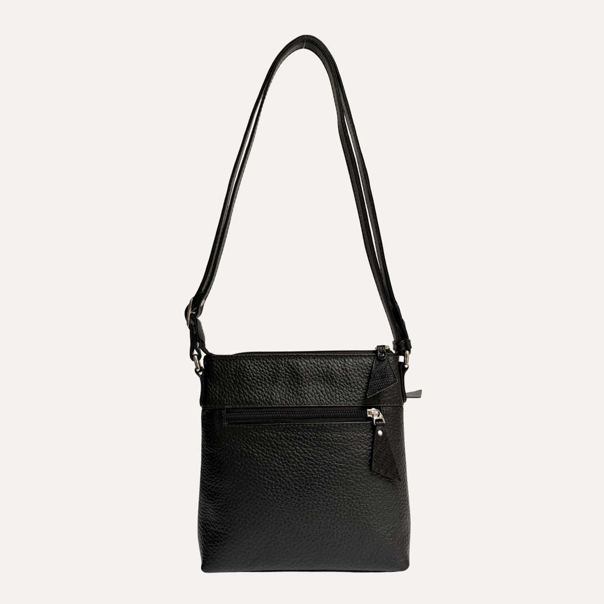 Manos libres con bolsillo frontal en cuero negro