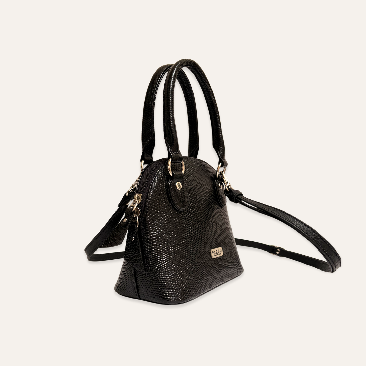 Mini cartera domo negra