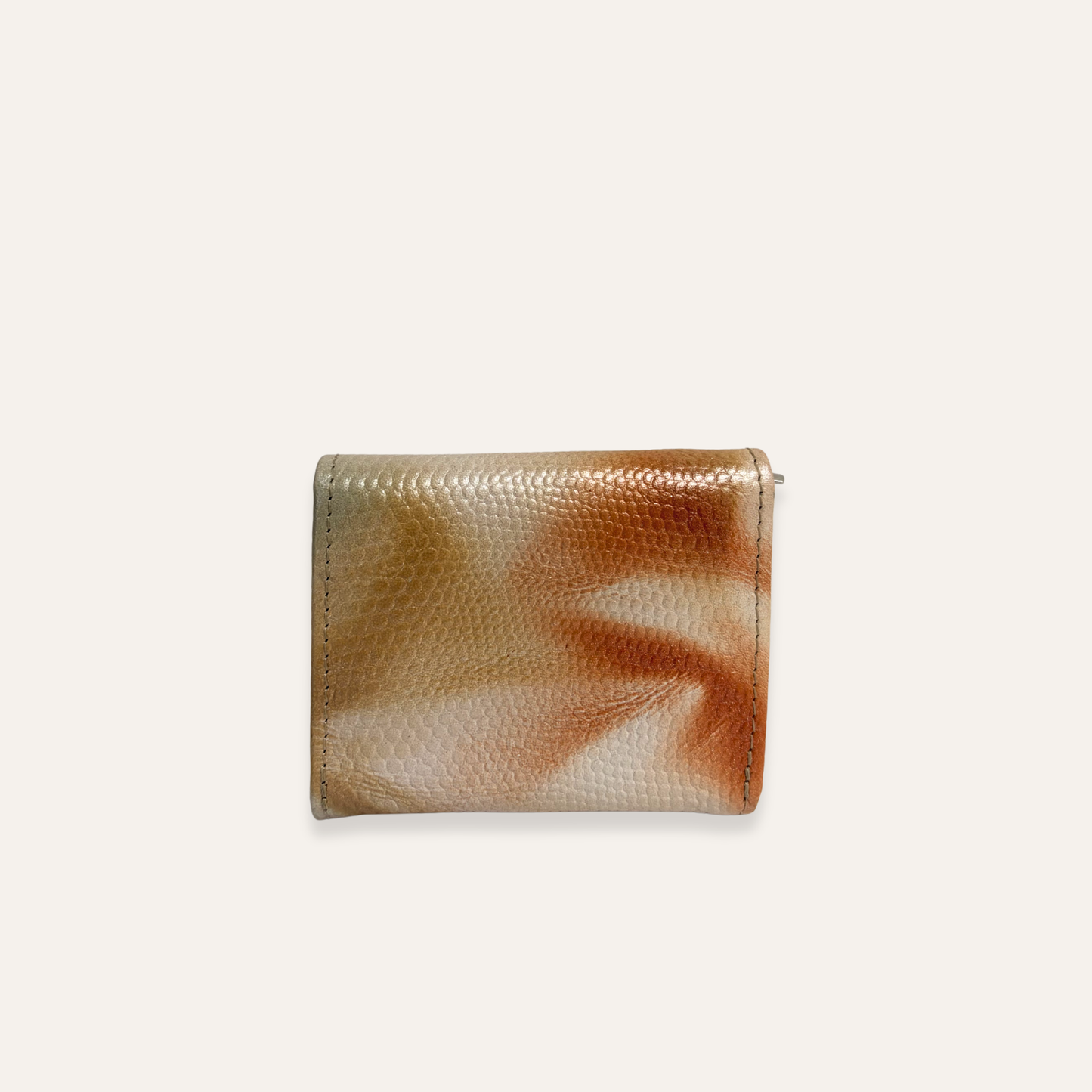 Monedero y mini billetera beige perlada