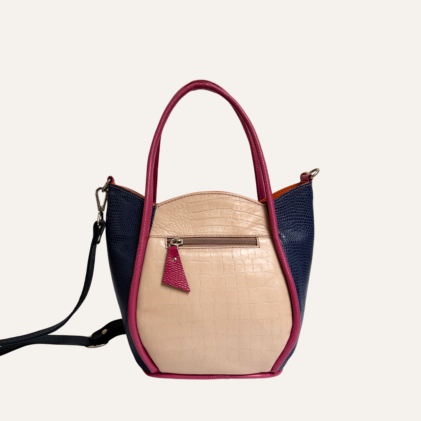 Cartera petalos rosa