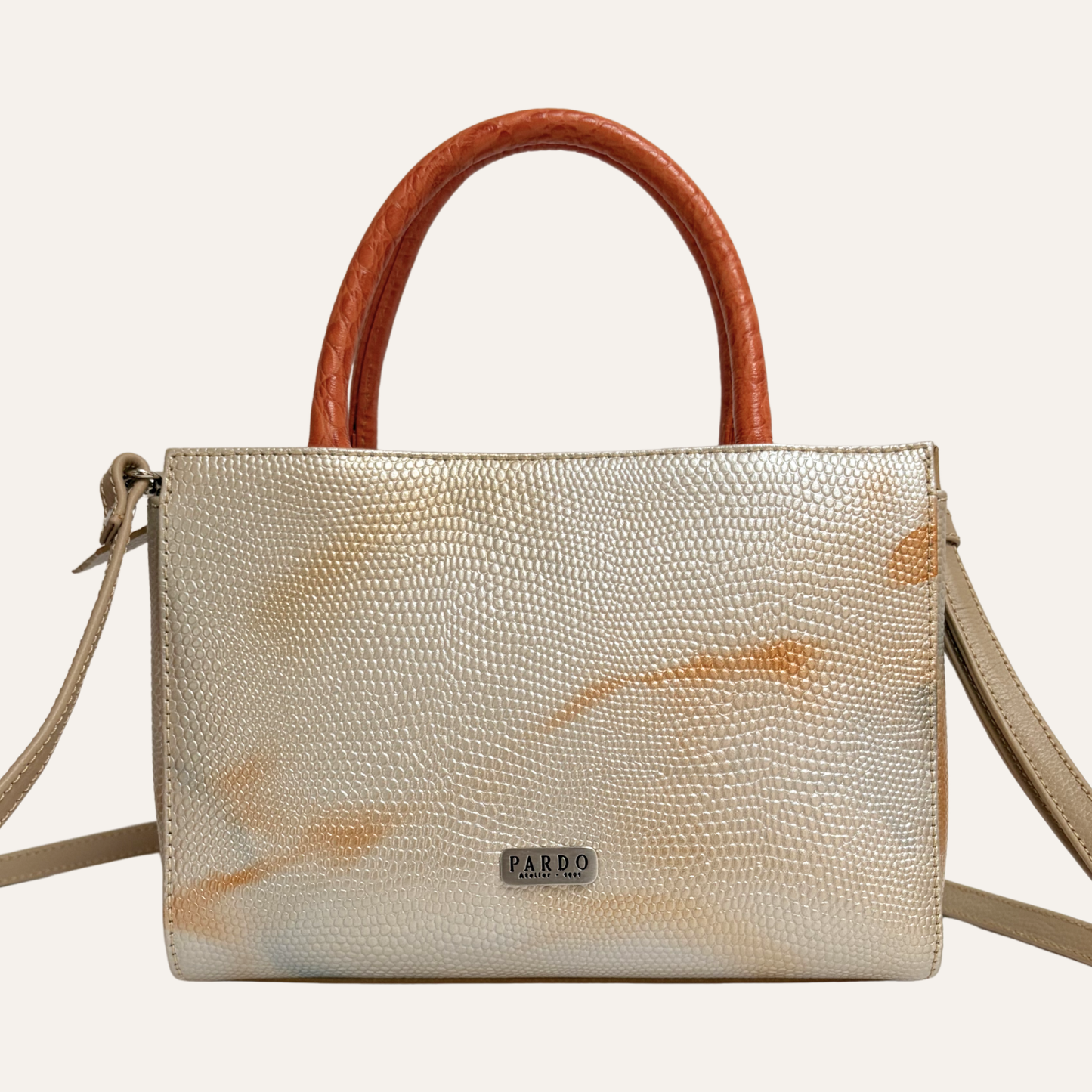 Cartera clasica estucturada beige marmolada
