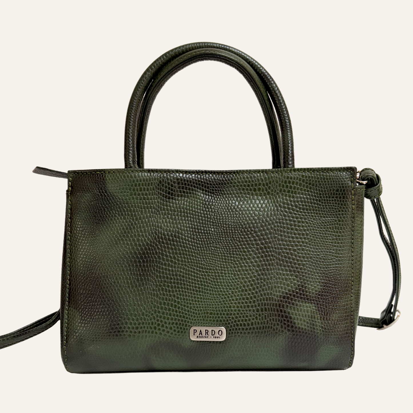 Cartera clasica estucturada verde
