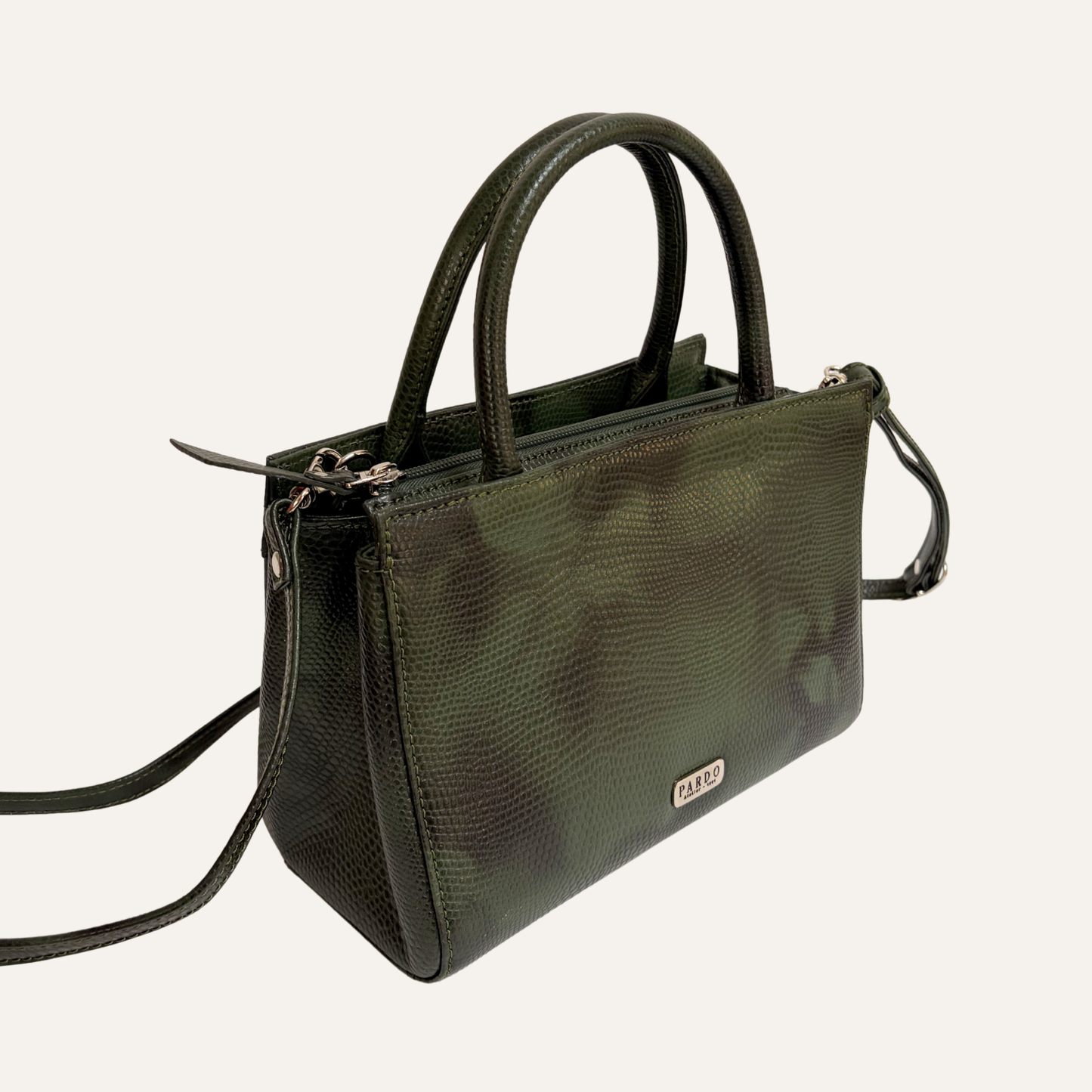 Cartera clasica estucturada verde