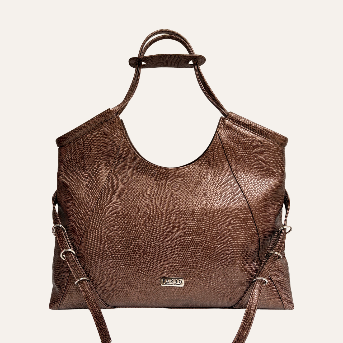 Tote hebillas grande cobre metalizado