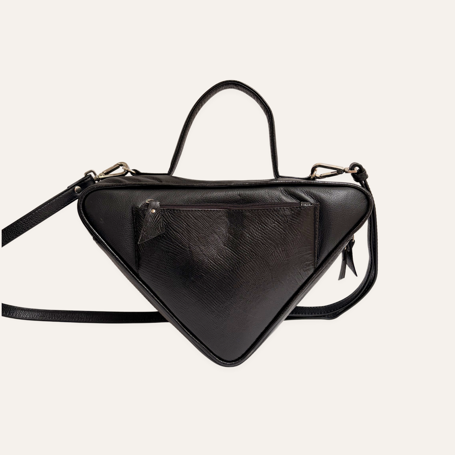 Cartera triangular negra